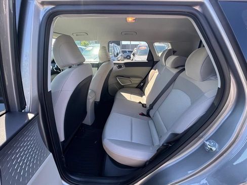 Certified 2025 Kia Soul LX FWD image 11