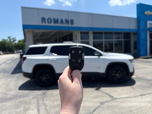 Used 2023 GMC Acadia AT4 w/ Technology Package AWD/4WD image 25
