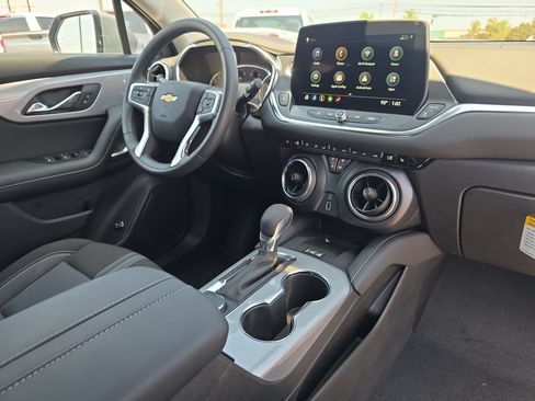 New 2026 Chevrolet Blazer LT w/ Convenience Package FWD image 16