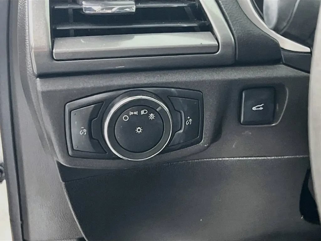 Used 2016 Ford Fusion S FWD image 11