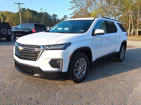 Used 2023 Chevrolet Traverse LT FWD image 8