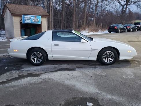 Used 1991 Pontiac Firebird Coupe RWD image 7