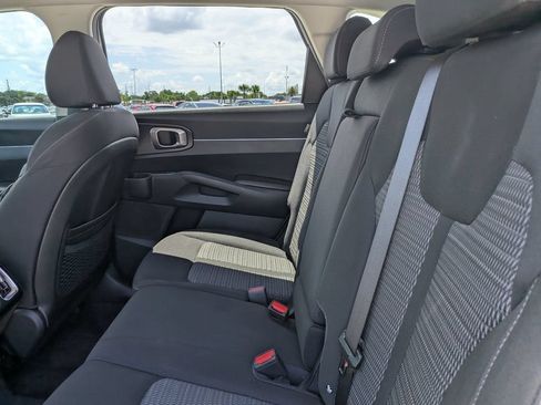 Certified 2024 Kia Sorento LX FWD image 18