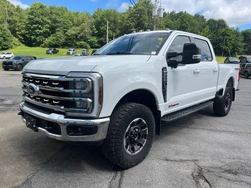Used 2024 Ford F250 Lariat w/ Lariat Ultimate Package AWD/4WD image 10