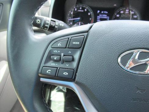 Used 2020 Hyundai Tucson Sport FWD image 21