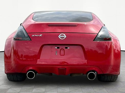 Used 2017 Nissan 370Z Coupe RWD image 5