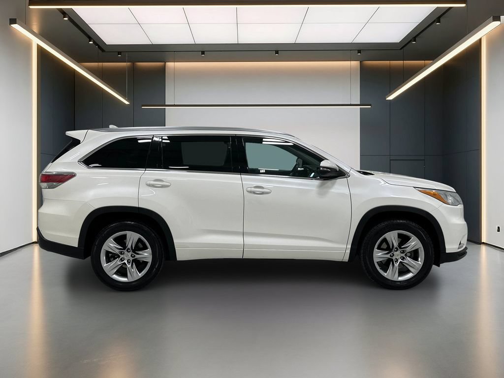 Used 2015 Toyota Highlander Limited FWD image 7