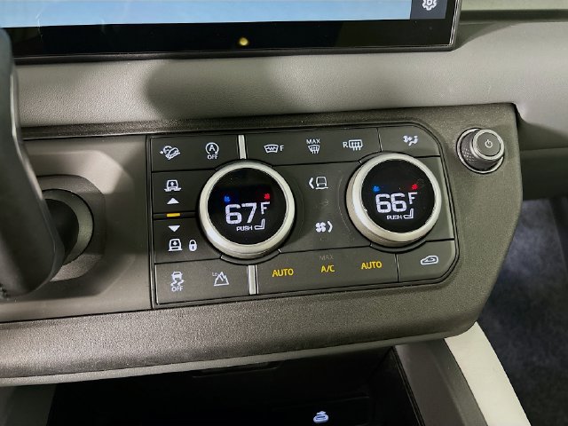 New 2025 Land Rover Defender 130 S AWD/4WD image 17