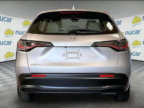 Used 2025 Honda HR-V LX image 5