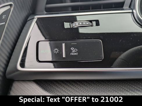 Used 2024 Audi RS Q8 image 27