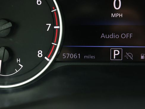 Used 2024 Nissan Sentra SV FWD image 17