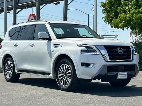 Certified 2022 Nissan Armada SV w/ SV Appearance Package image 2
