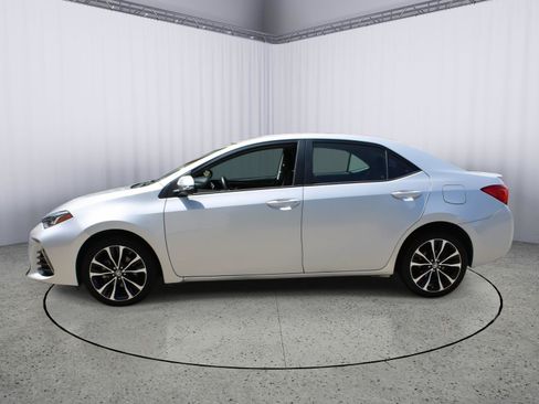 Used 2019 Toyota Corolla SE FWD image 5