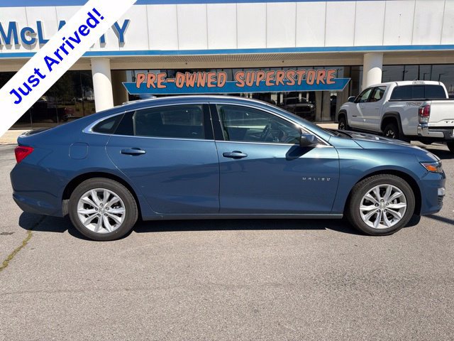 Used 2025 Chevrolet Malibu LT FWD image 2