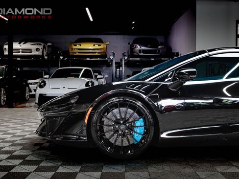 Used 2026 McLaren Artura Spider RWD image 12