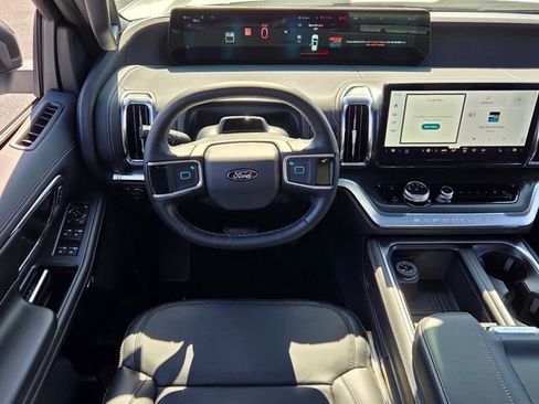 New 2026 Ford Expedition Platinum AWD/4WD image 13