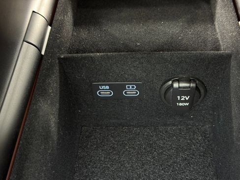 Used 2024 Genesis G90 3.5T image 33