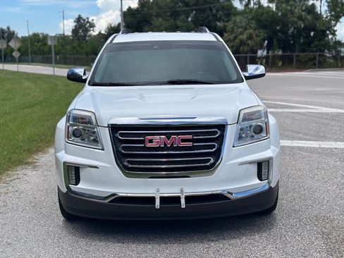 Used 2017 GMC Terrain SLT w/ Open Road Package FWD image 3