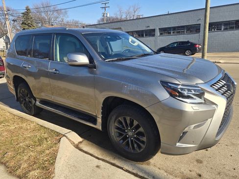 Used 2023 Lexus GX 460 Premium image 13