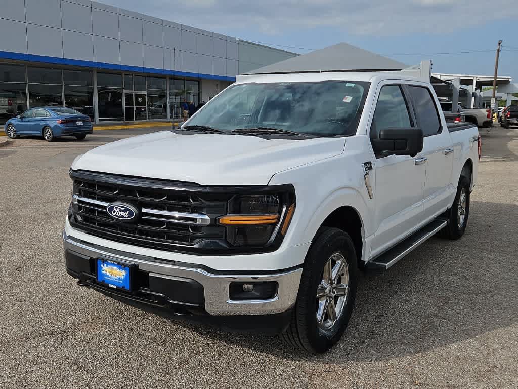 Used 2024 Ford F150 XLT AWD/4WD image 4