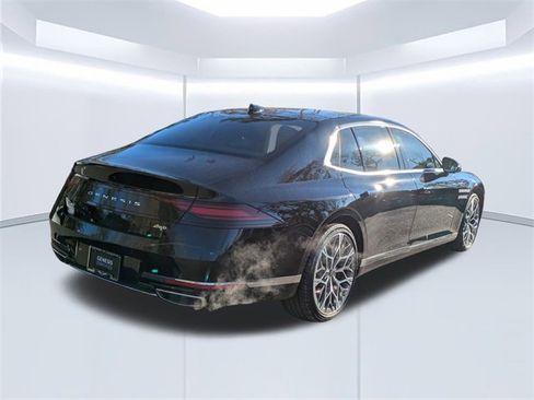 Used 2025 Genesis G90 3.5T image 4