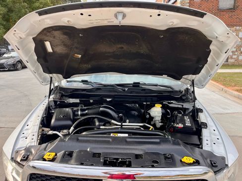 Used 2017 RAM 1500 Tradesman w/ Power & Remote Entry Group image 18