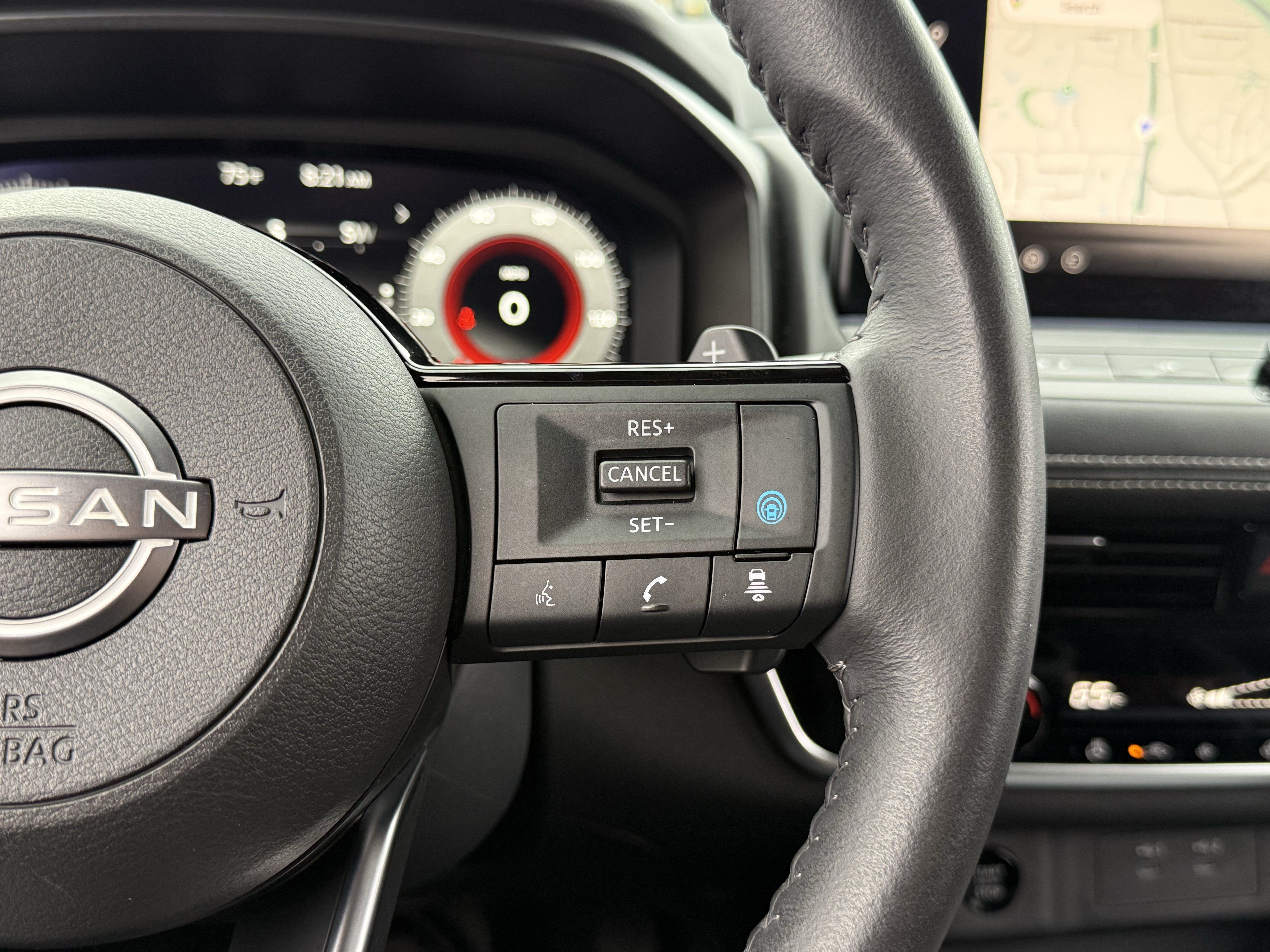 Used 2024 Nissan Rogue SL FWD image 18