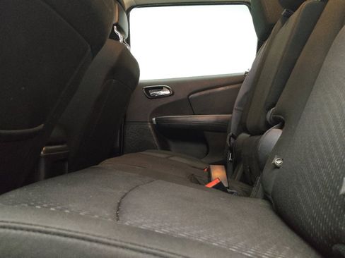 Used 2018 Dodge Journey SE w/ Popular Equipment Group FWD image 18