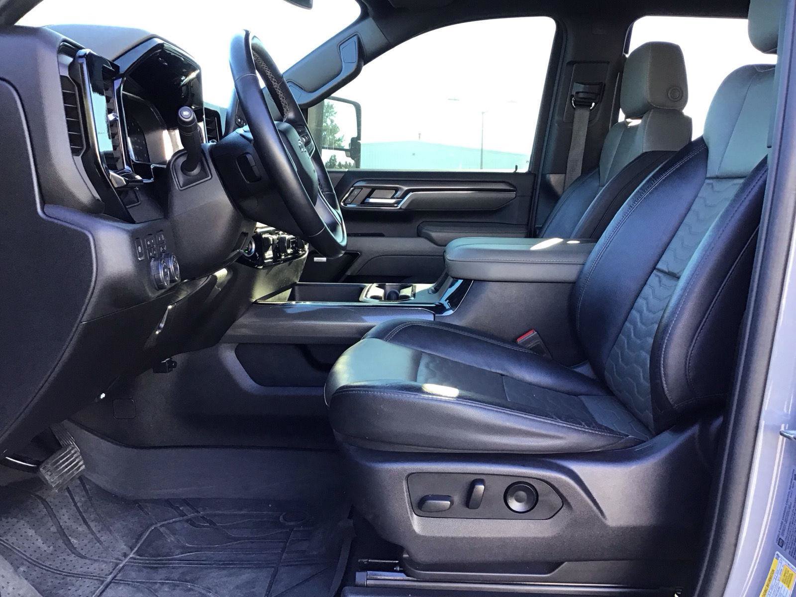 Used 2024 Chevrolet Silverado 2500 ZR2 AWD/4WD image 10