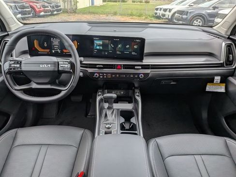 New 2026 Kia Sorento S FWD image 16