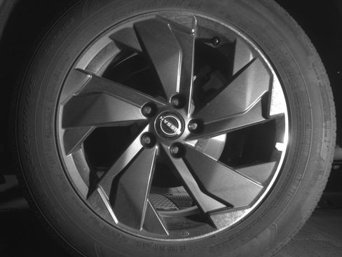 Used 2025 Nissan Rogue SV FWD image 14
