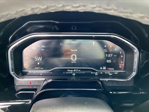 Used 2025 GMC Sierra 2500 SLE w/ SLE Convenience Package image 25