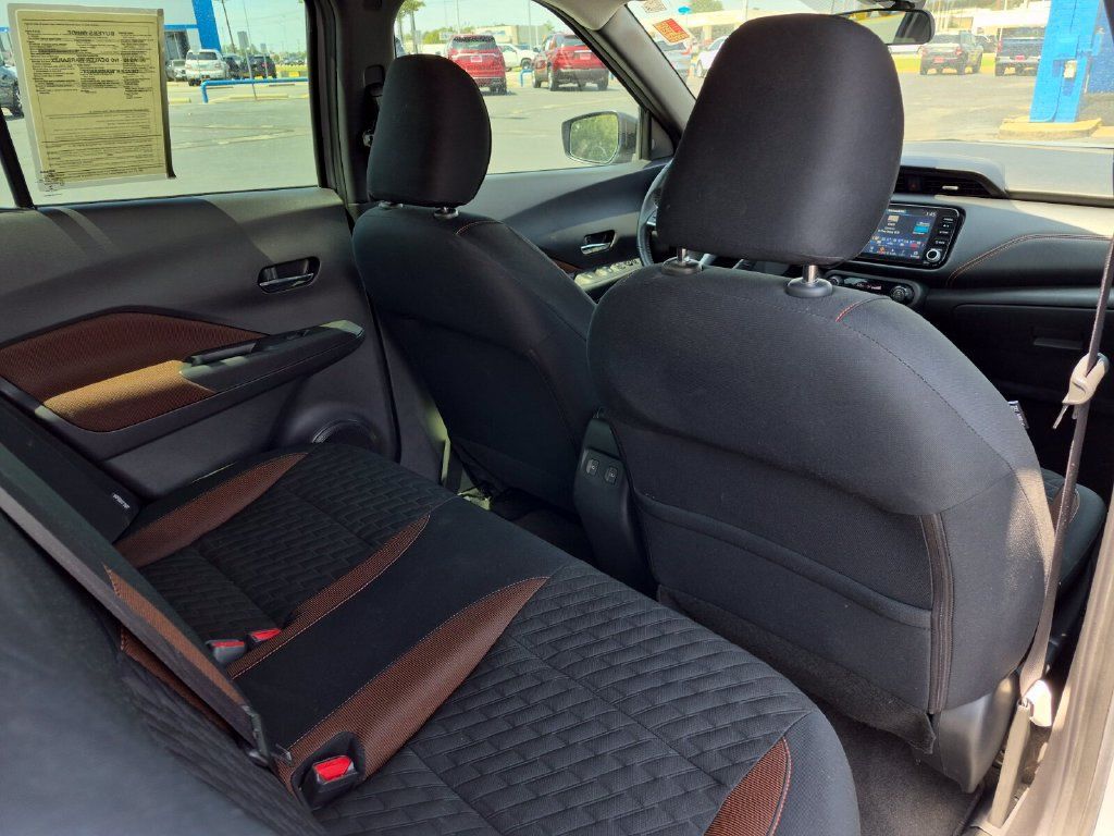 Used 2021 Nissan Kicks SR FWD image 15
