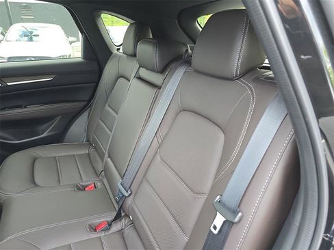 New 2025 MAZDA CX-5 Signature image 16