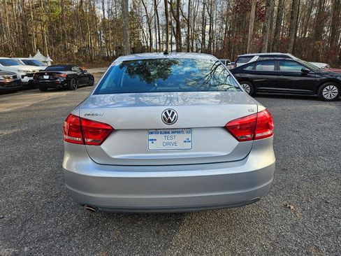 Used 2013 Volkswagen Passat 2.5 SE image 8