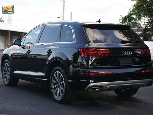 Used 2017 Audi Q7 3.0T Prestige w/ Prestige Package AWD/4WD image 9