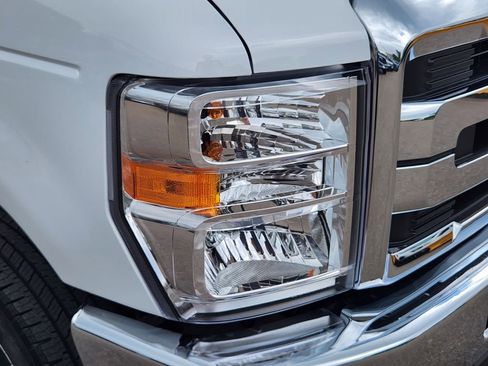 New 2027 Ford E-450 and Econoline 450 Super Duty w/ Power Equipment Group RWD image 9
