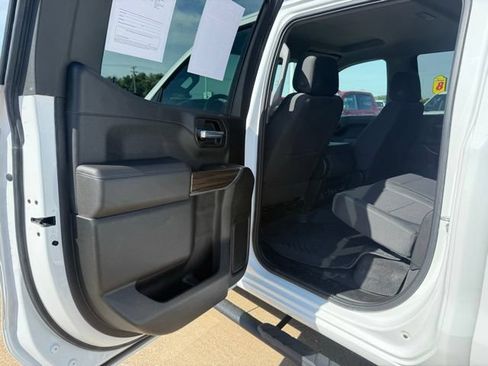 Used 2022 Chevrolet Silverado 1500 RST AWD/4WD image 33