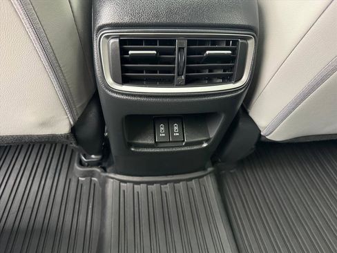 Used 2022 Honda CR-V Touring image 9