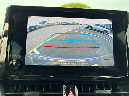 Used 2023 Toyota Corolla LE FWD image 20