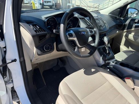 Used 2015 Ford Escape SE AWD/4WD image 16