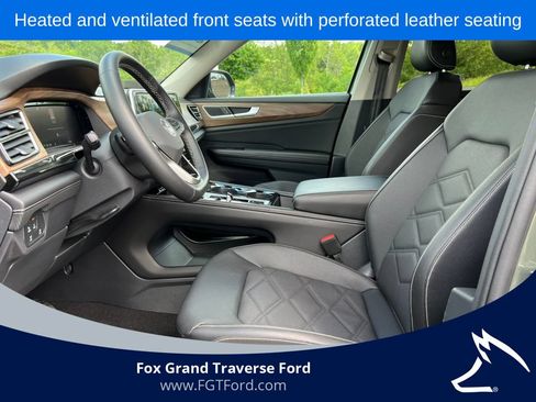 Used 2026 Volkswagen Atlas SE AWD/4WD image 3