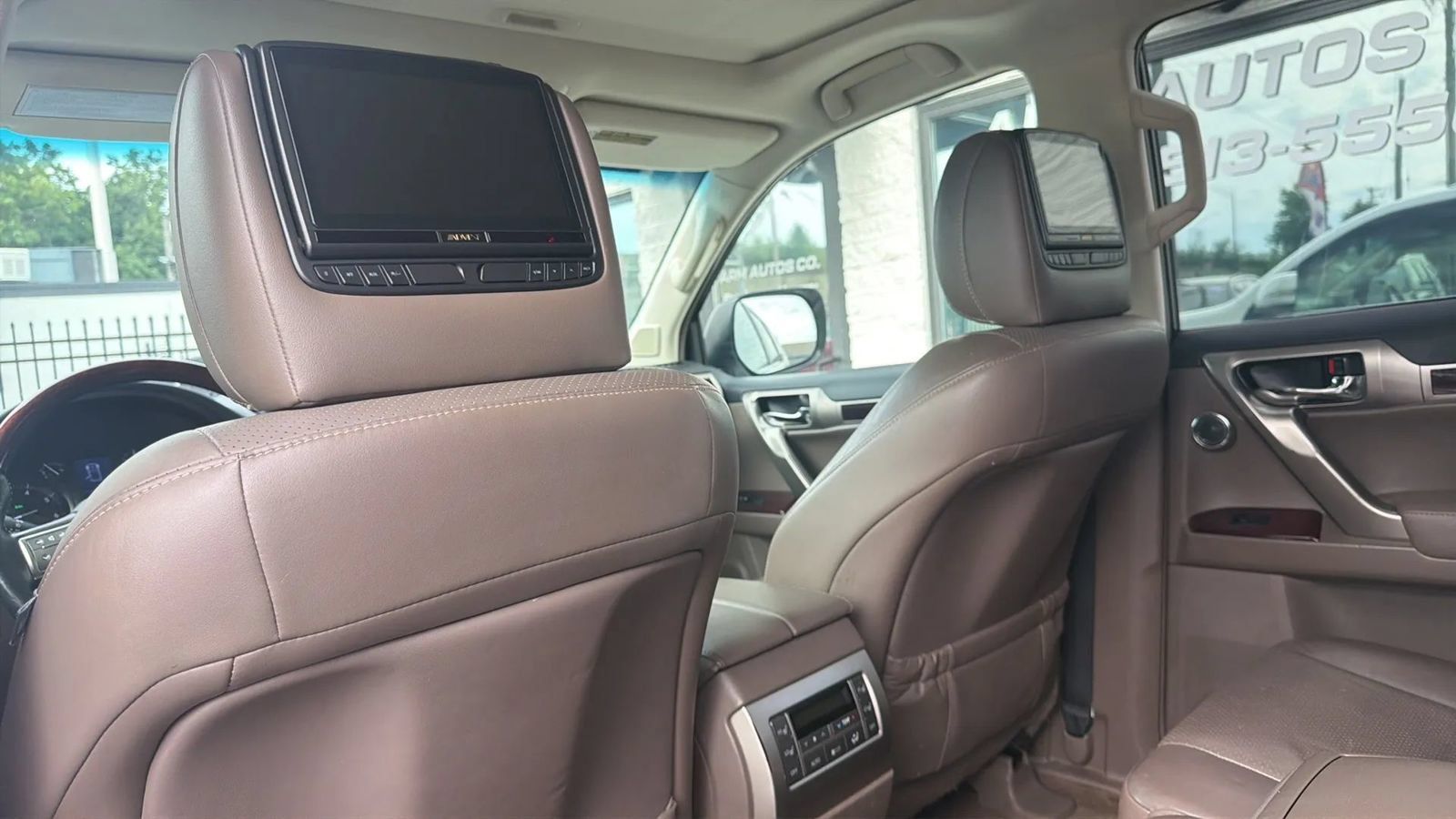 Used 2015 Lexus GX 460 Luxury AWD/4WD image 32