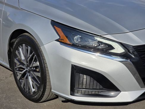 Used 2023 Nissan Altima 2.5 SV image 10