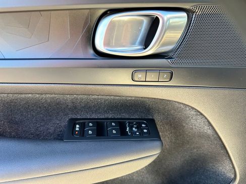 Used 2023 Volvo C40 P8 Recharge Plus w/ Climate Package image 14