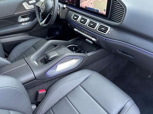 Used 2025 Mercedes-Benz GLE 350 4MATIC image 29