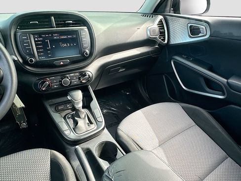 Used 2022 Kia Soul LX w/ Technology Package FWD image 20