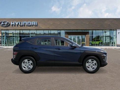 New 2026 Hyundai Kona SE image 8