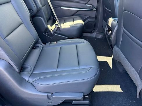 New 2026 Chevrolet Traverse LT w/ Driver Confidence Package FWD image 12