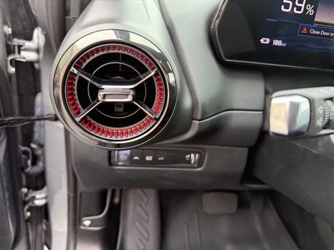 Used 2025 Chevrolet Equinox EV RS AWD/4WD image 30